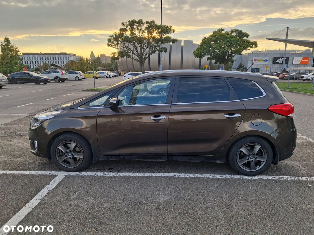 Kia Carens 1.6 GDI L - 3