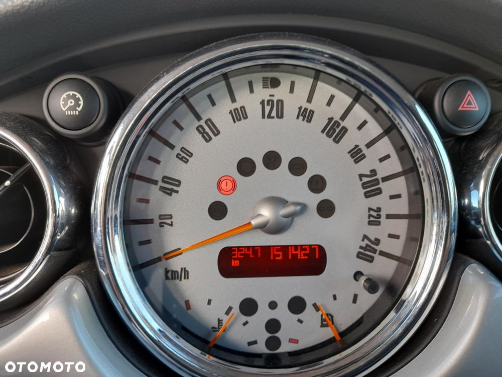 MINI Cooper Standard - 13