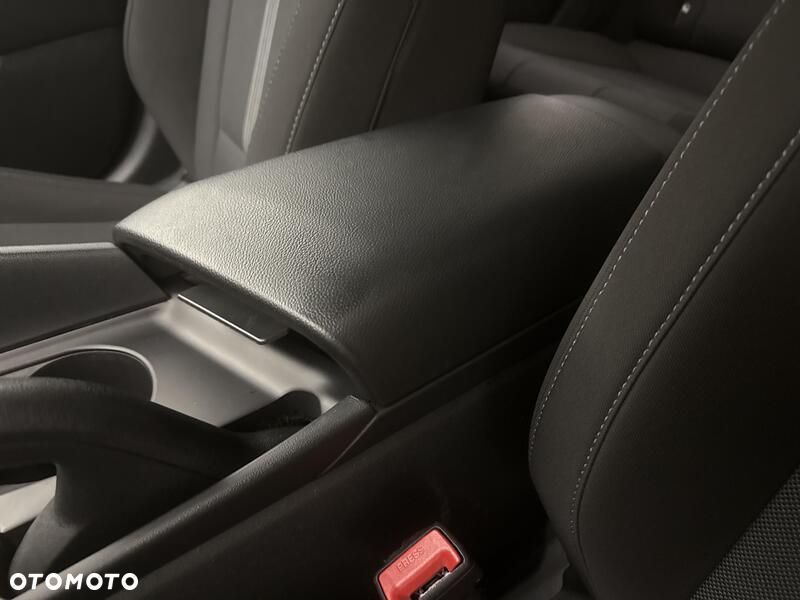 Hyundai Elantra - 18