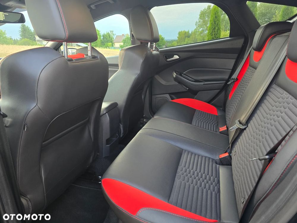 Ford Focus 2.0 EcoBoost ST mit Leder-Exclusiv-Paket - 29