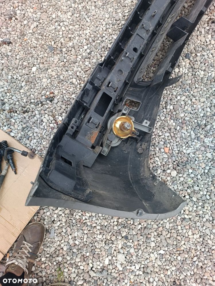 volvo v40 i lift 2004r zderzak przód przedni  szary - 4