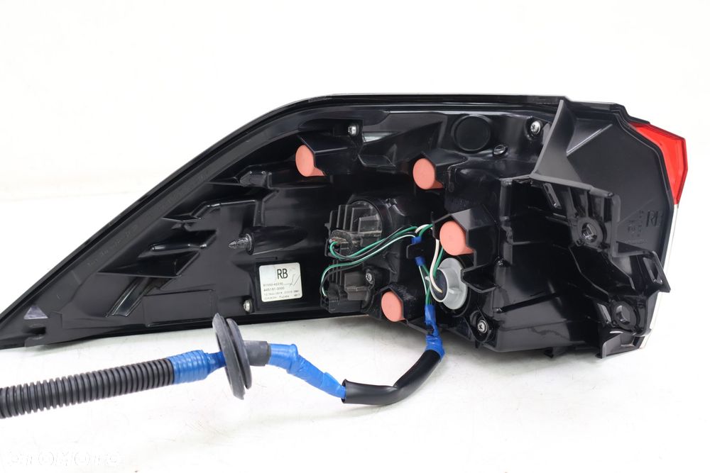 TOYOTA RAV4 V LAMPA PRAWA TYŁ 81550-42230 - 6