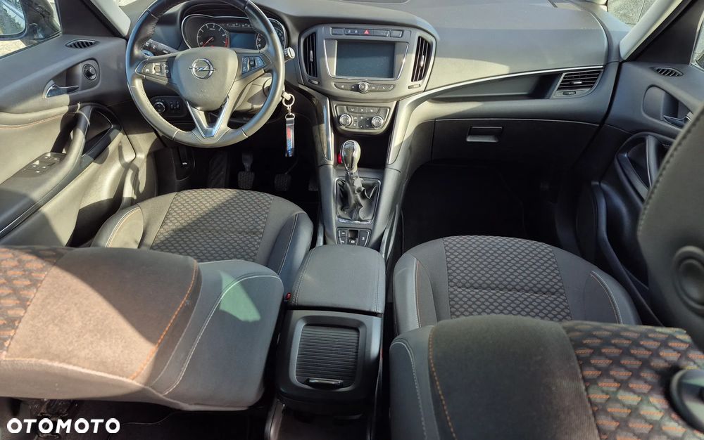 Opel Zafira 1.6 T Plus S&S - 14
