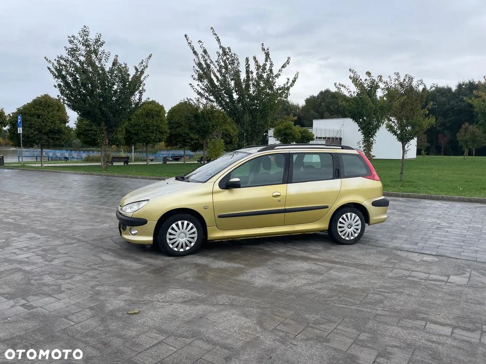 Peugeot 206 - 6