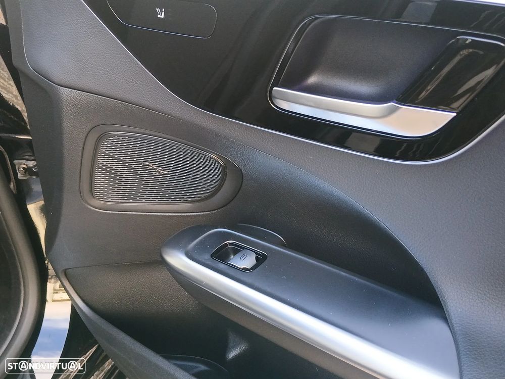 Mercedes-Benz C 300 e T 9G-TRONIC Avantgarde - 28