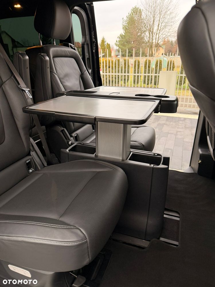 Mercedes-Benz Klasa V - 14