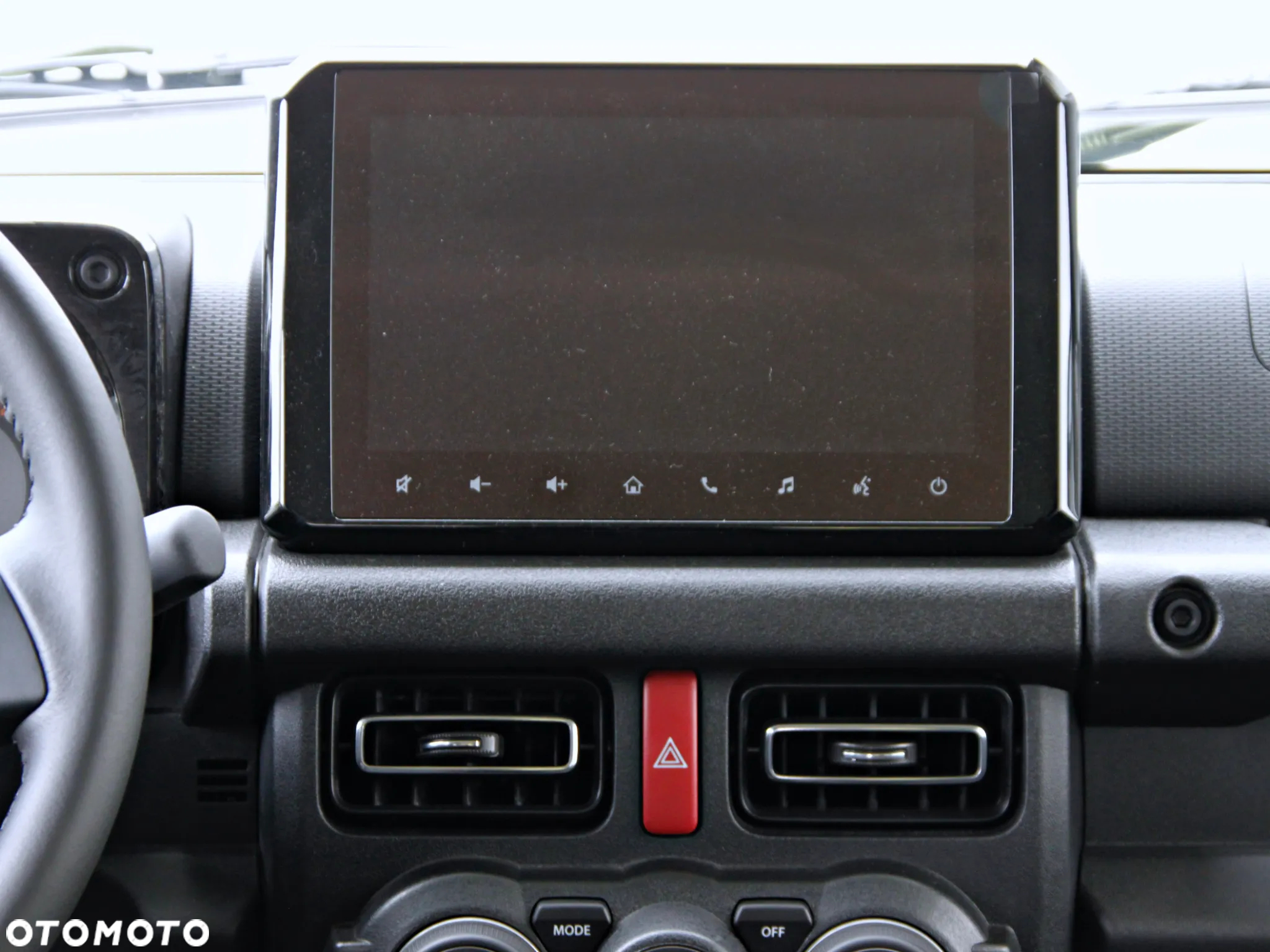 Suzuki Jimny 1.5 Premium - 24