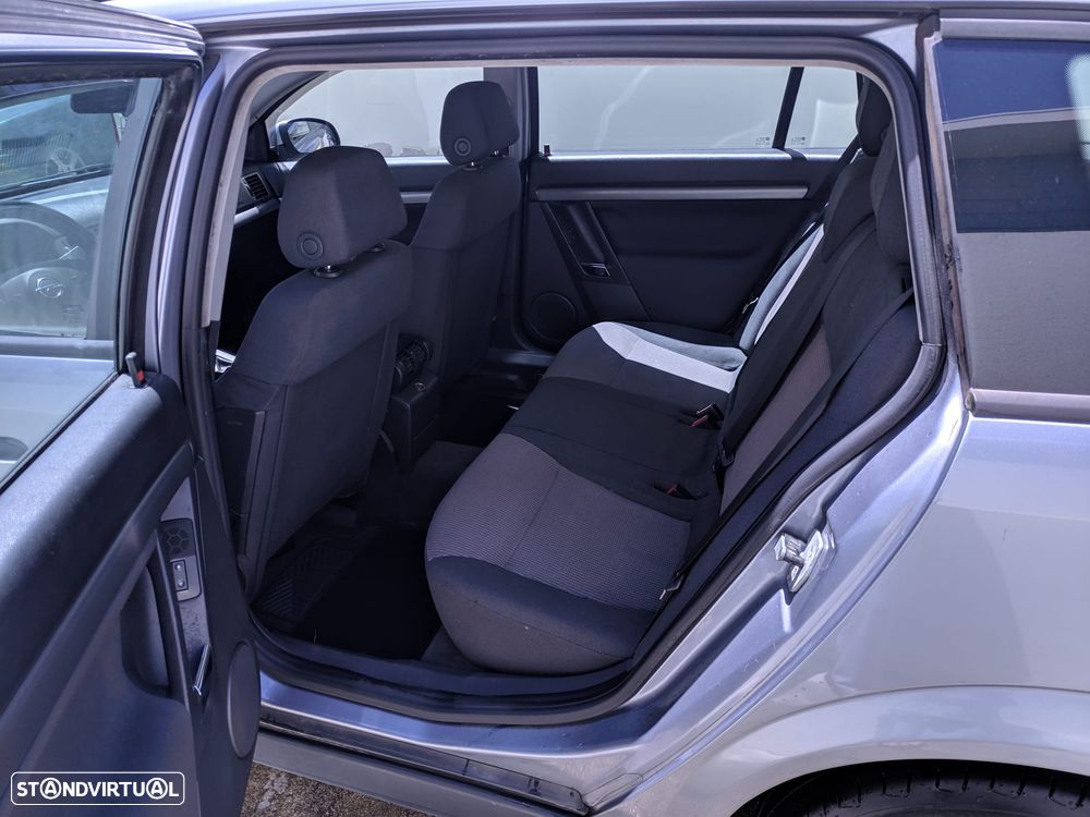 Opel Vectra Caravan 1.9 CDTi Executive - 9