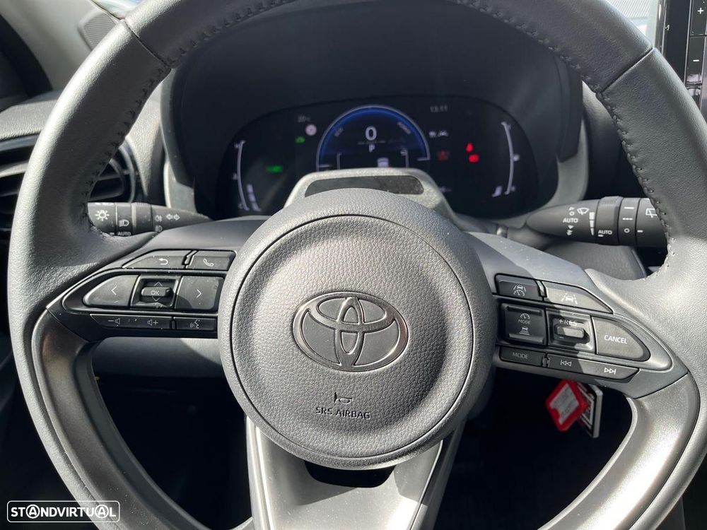 Toyota Yaris Cross 1.5 Hybrid Comfort Plus - 13