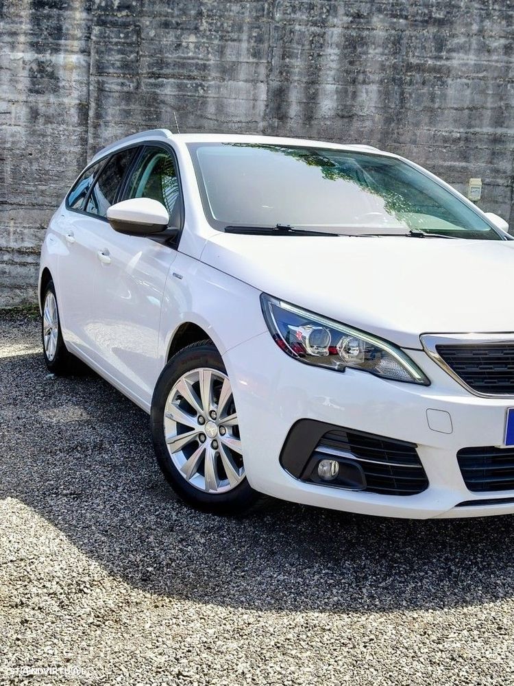 Peugeot 308 SW 1.2 PureTech Style - 8