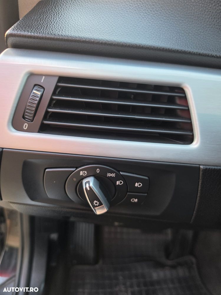 BMW Seria 3 318d DPF Aut. Edition Exclusive - 24