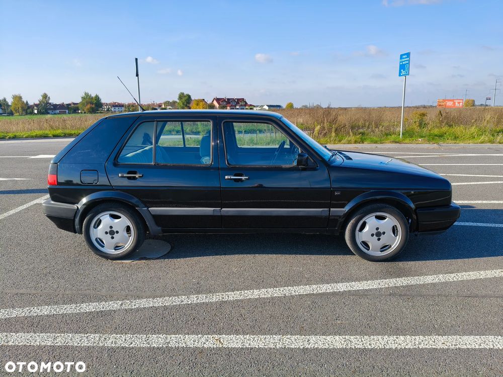 Volkswagen Golf 1.8 GL - 4