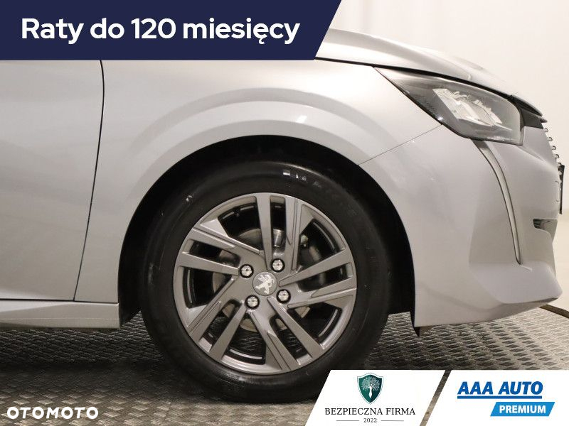 Peugeot 208 - 16