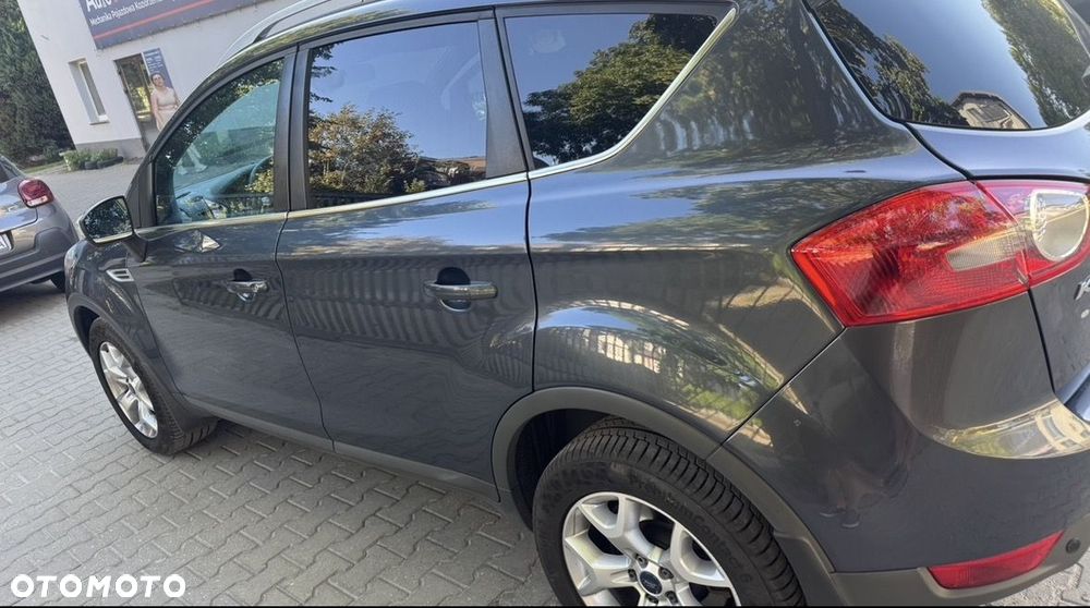 Ford Kuga 2.0 TDCi Titanium - 6