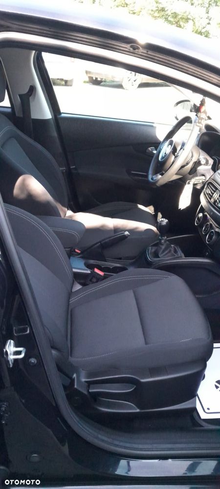 Fiat Tipo 1.4 T-Jet 16v Sport - 18