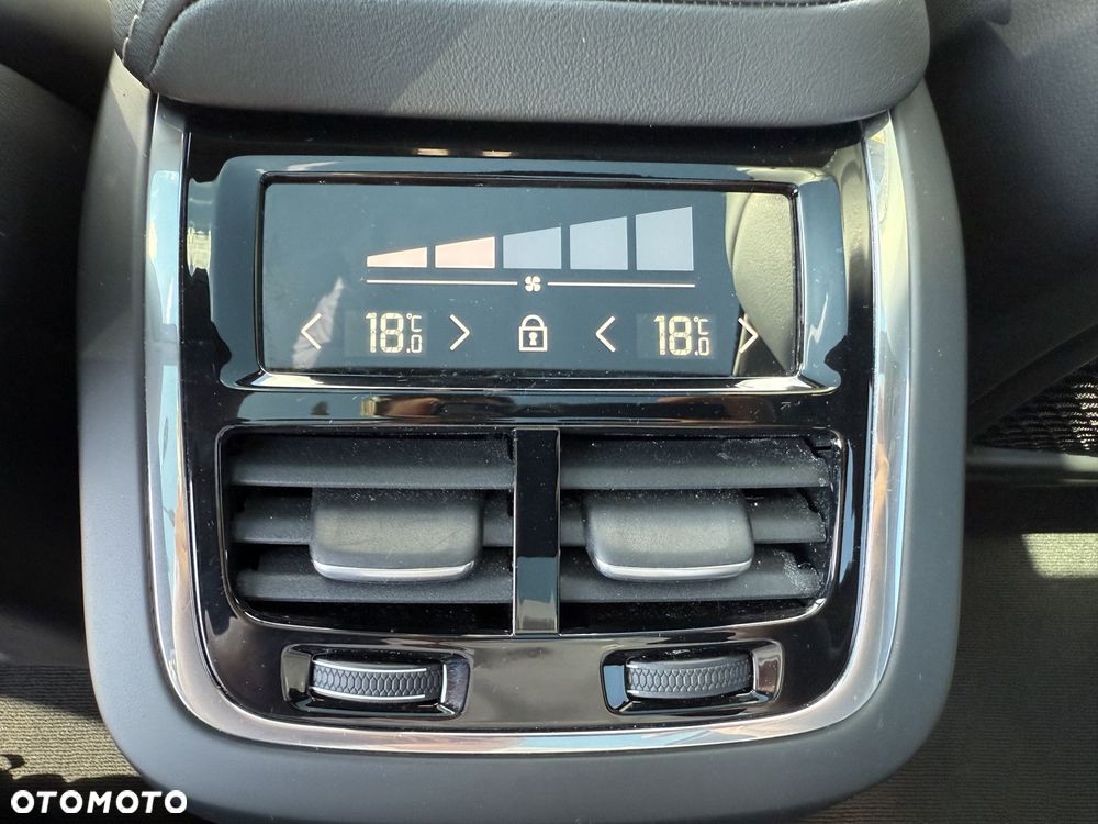 Volvo XC 60 - 21