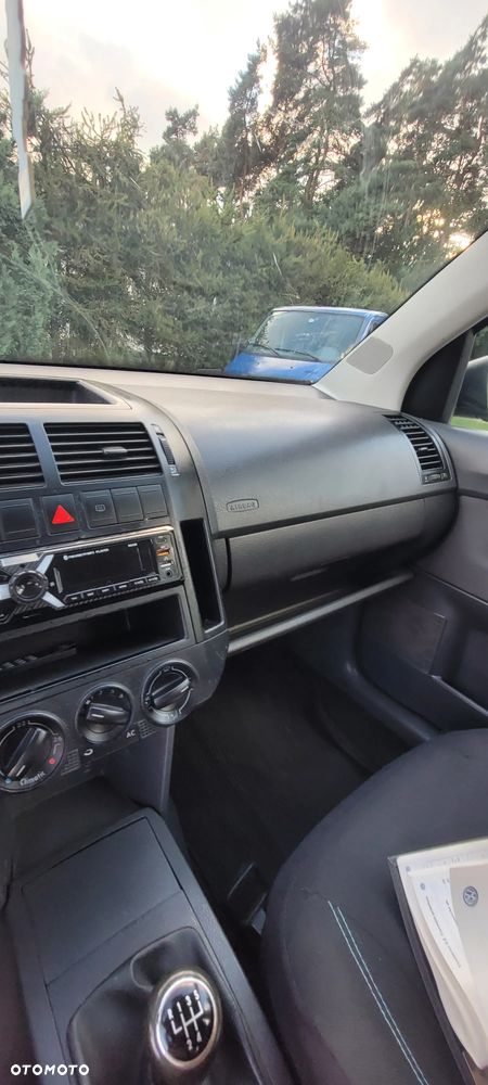 Volkswagen Polo - 24