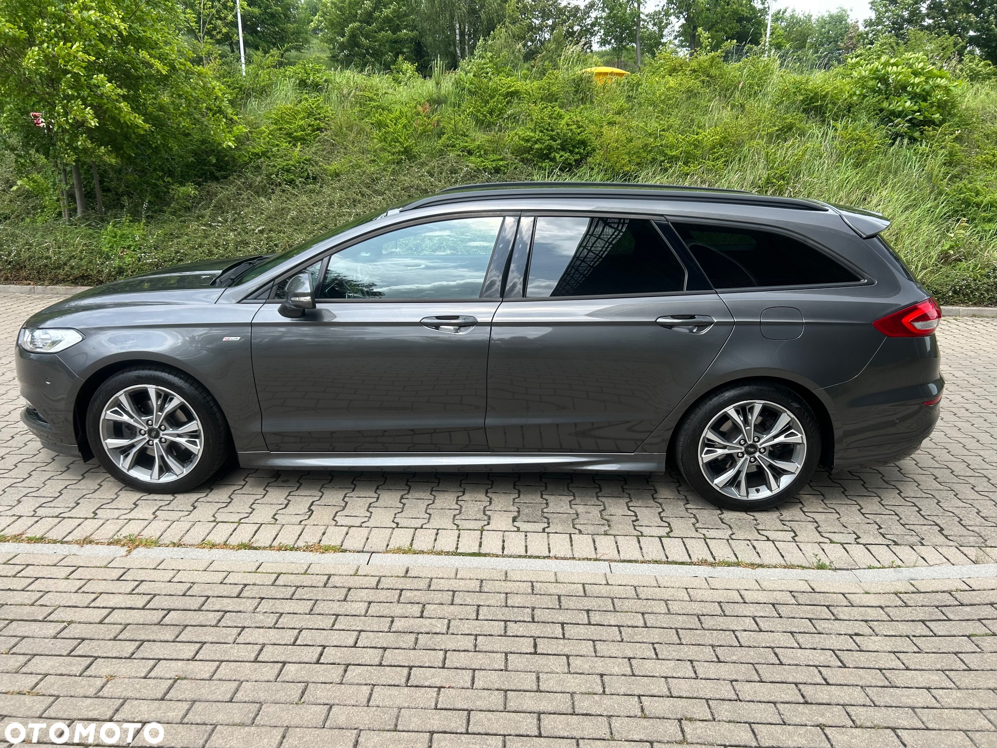 Ford Mondeo 1.5 EcoBoost ST-Line X - 13