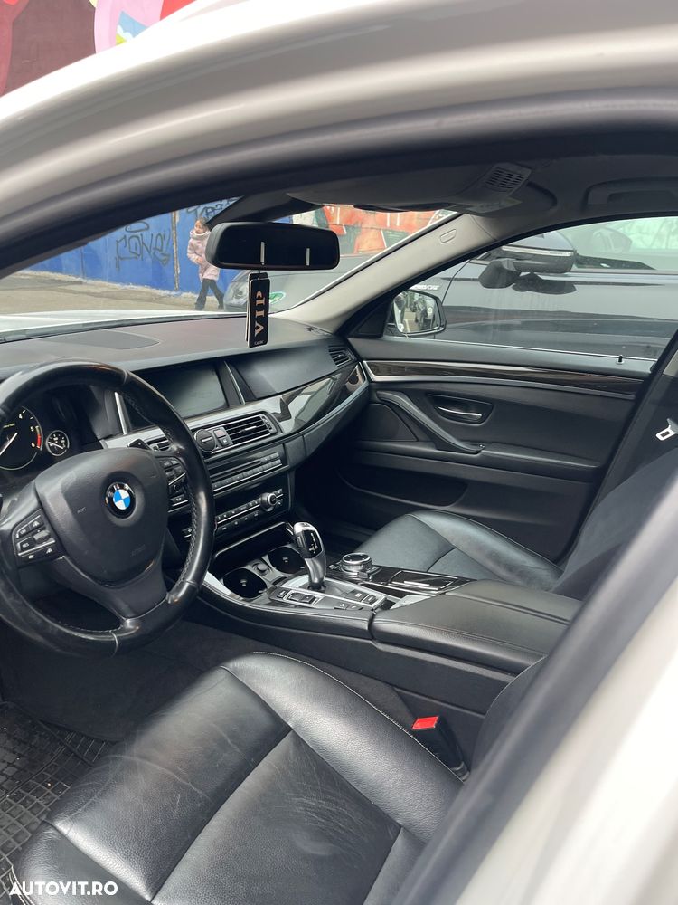 BMW Seria 5 520d xDrive - 2