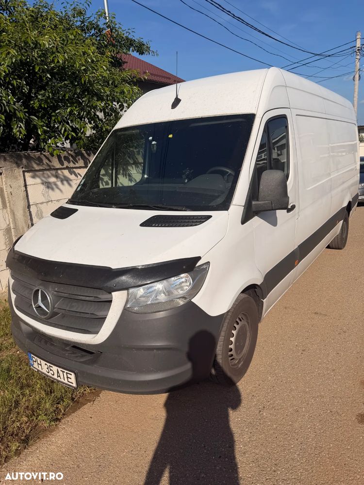 Mercedes-Benz Sprinter - 2