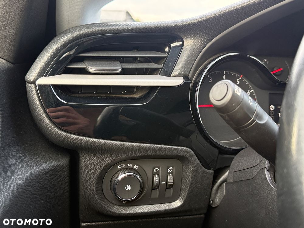 Opel Corsa - 28
