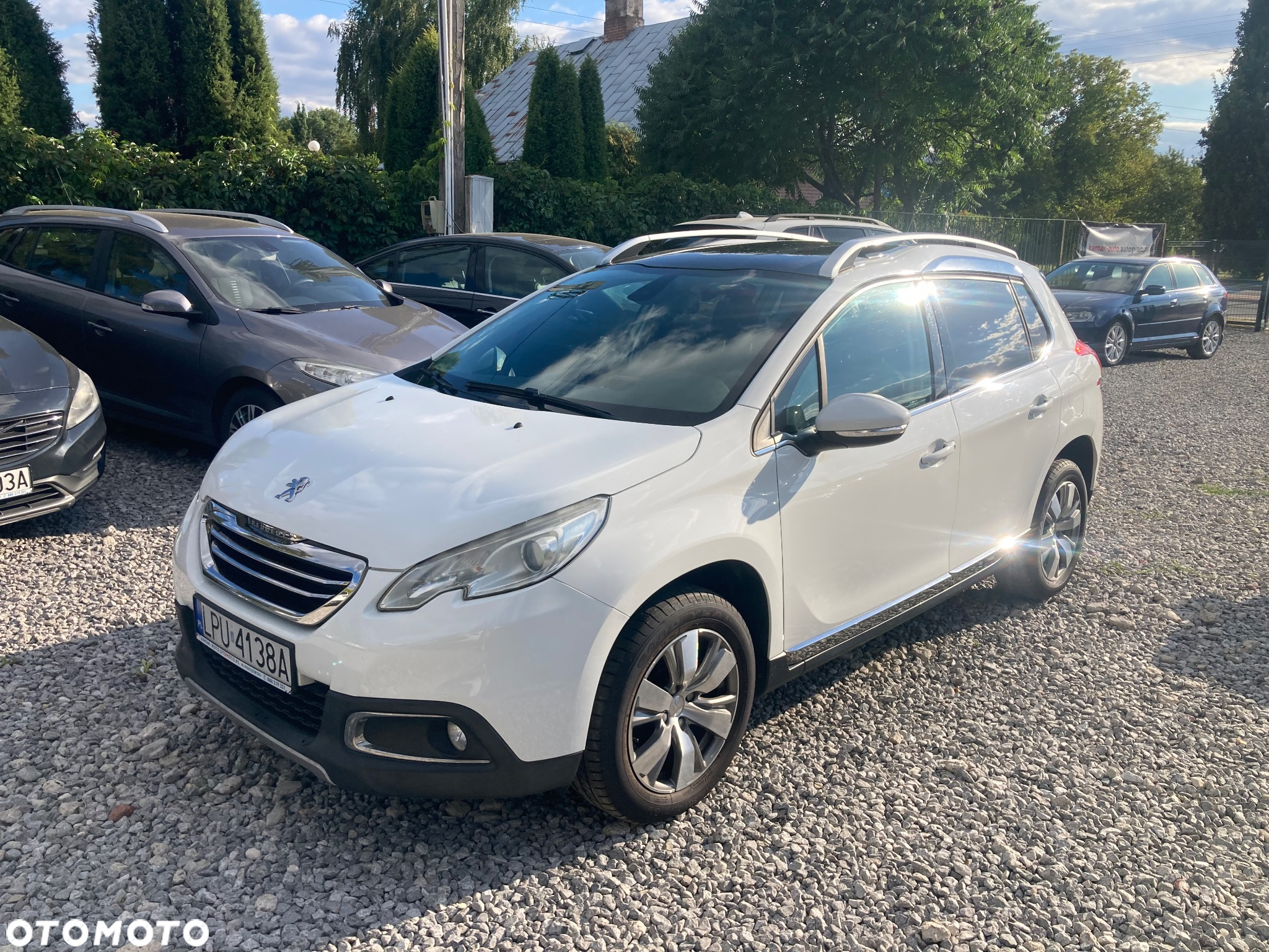 Peugeot 2008 1.6 e-HDi Allure S&S - 3