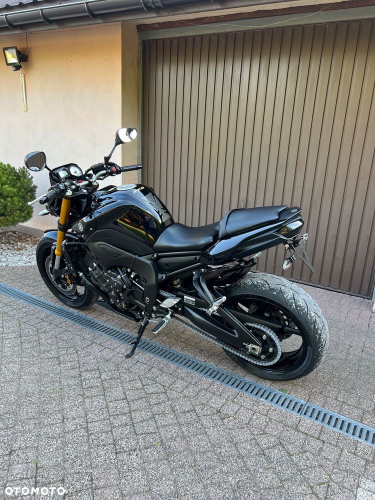 Yamaha FZ8 - 6
