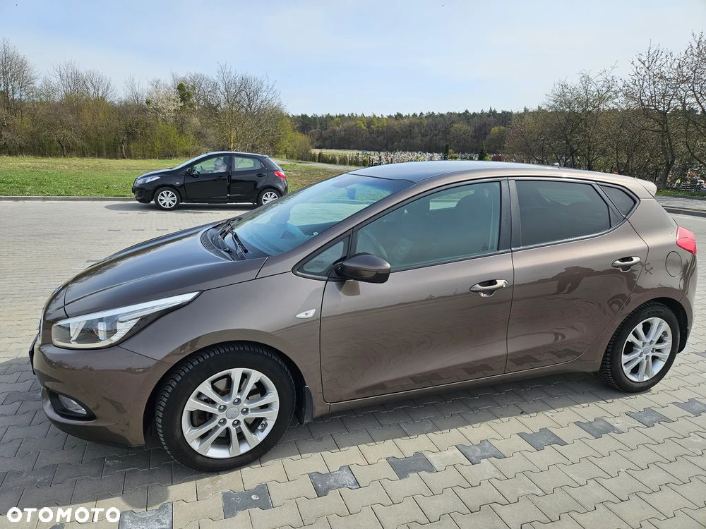 Kia Ceed 1.6 CRDi 128 Spirit - 1
