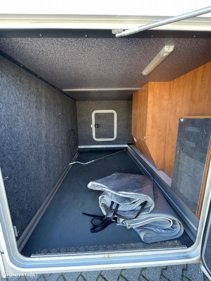 Carthago C-Tourer Camas gémeas e basculante - 37