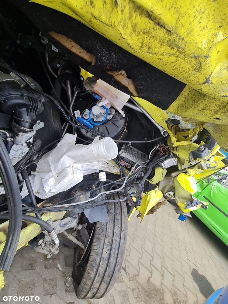 Mercedes-Benz Sprinter Ambulans Kamper Furgon W907 319 CDI 3.0 V6 190 KM - 14