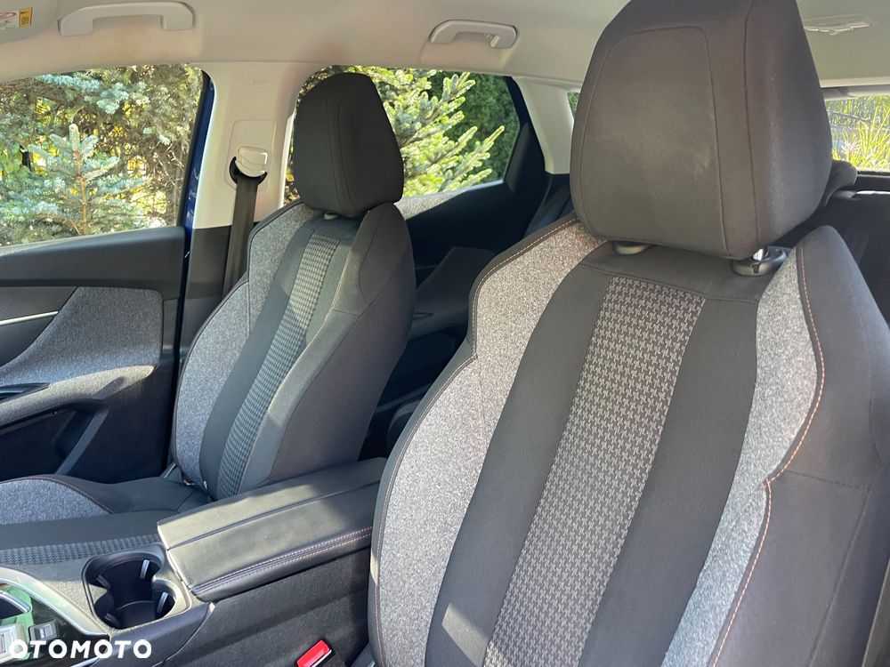 Peugeot 3008 1.5 BlueHDi Allure S&S EAT8 - 8