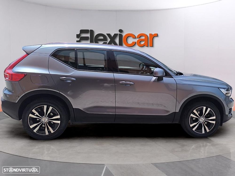 Volvo XC 40 2.0 D3 Momentum Geartronic - 8