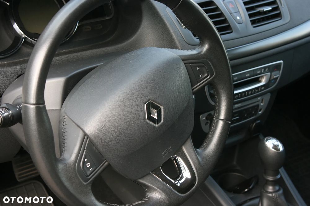Renault Megane 1.6 16V 110 Paris - 21