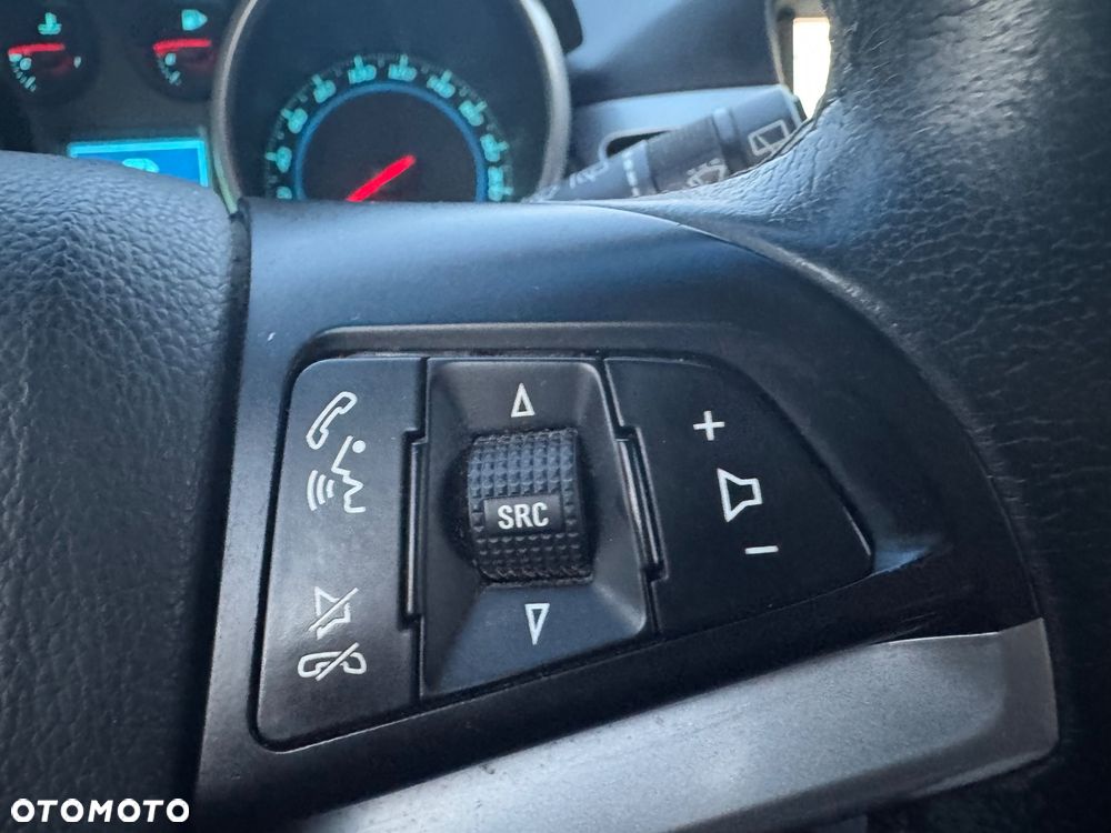 Chevrolet Cruze 1.7TD LT+ - 19