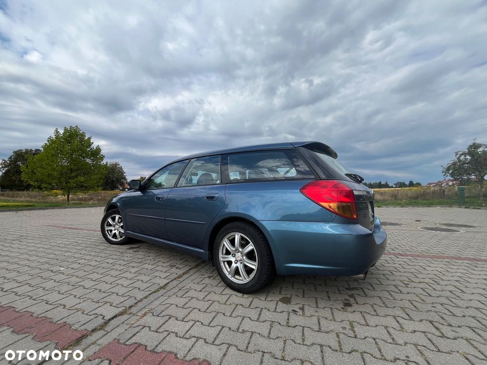 Subaru Legacy - 10