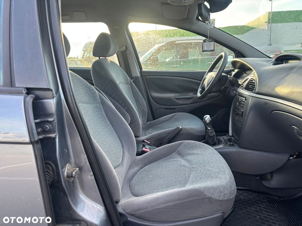 Citroën C5 2.0i 16V Prestige - 7
