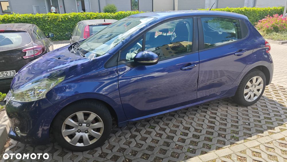 Peugeot 208 1.2 PureTech Style - 1