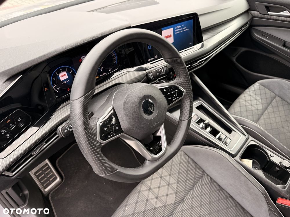 Volkswagen Golf 1.5 eTSI OPF DSG R-Line - 11