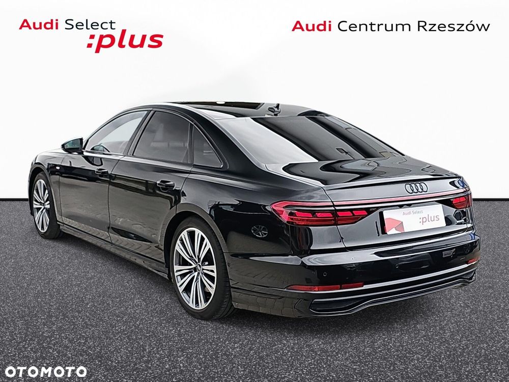Audi A8 - 8