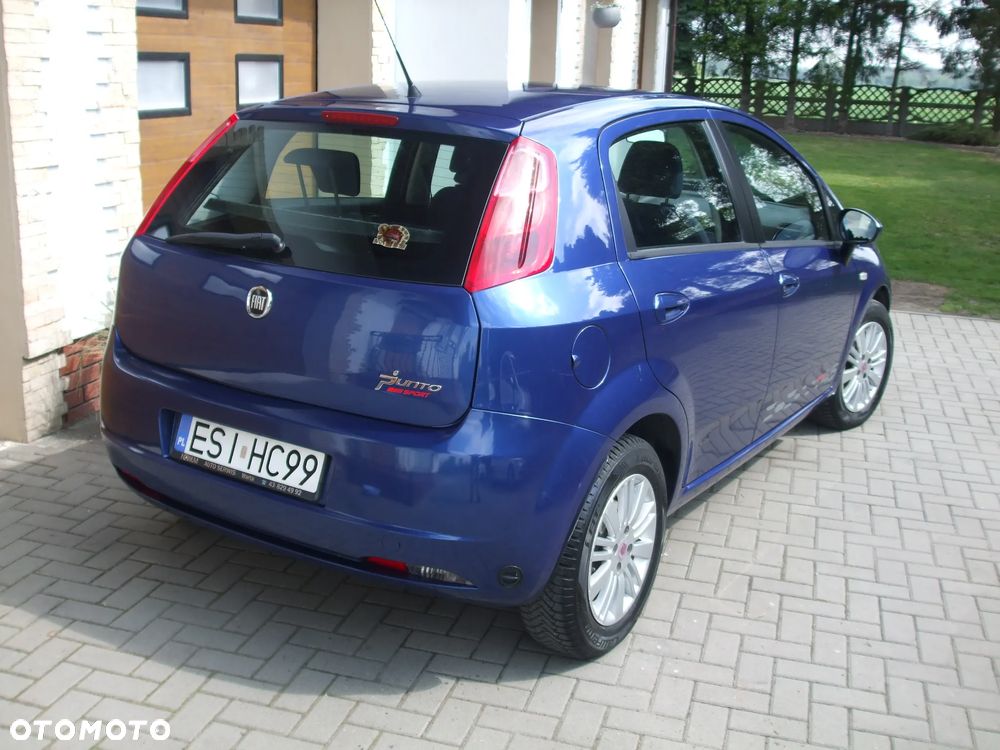 Fiat Grande Punto Actual 1.4 8V Estiva Blue&Me - 17