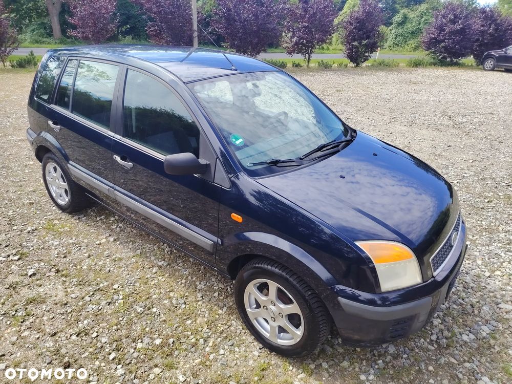 Ford Fusion 1.4 + - 5