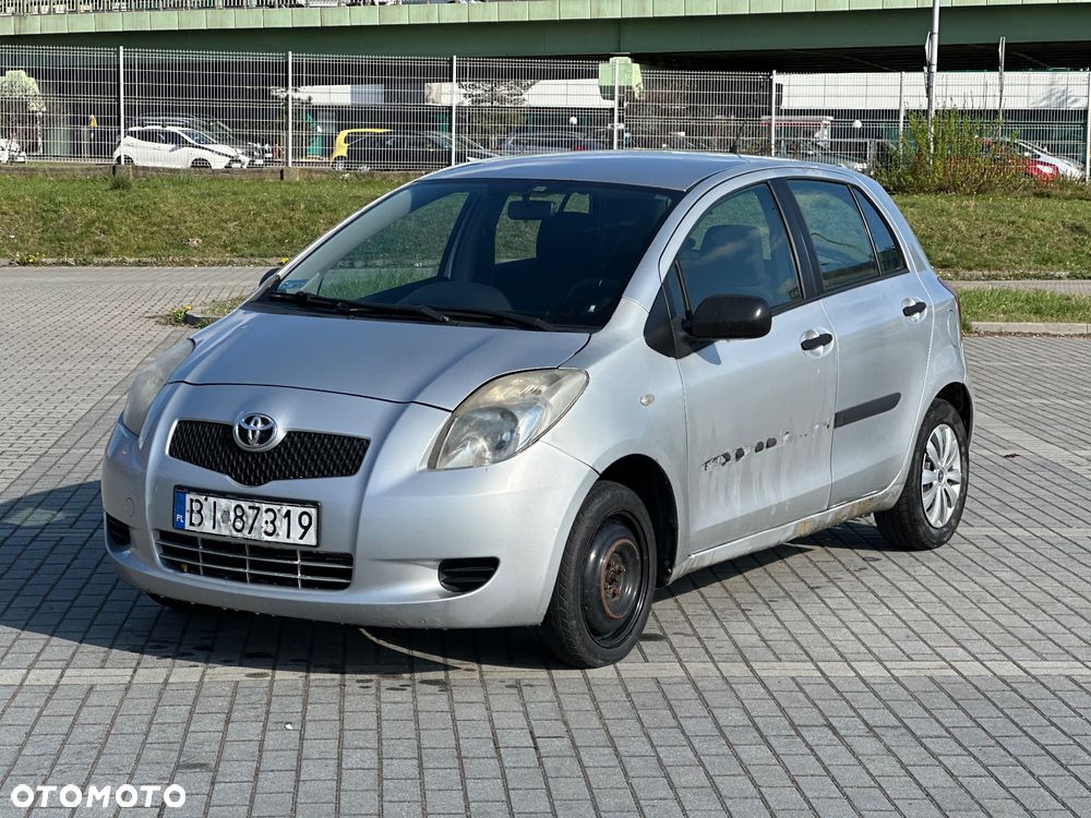 Toyota Yaris 1.0 Luna A/C - 3