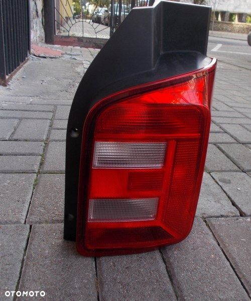 VW T5 LIFT 2009-2015 DRZWI PRAWA TYLNA LAMPA ORYGINAŁ - 1