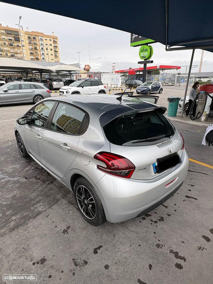 Peugeot 208 1.6 BlueHDi Allure - 2