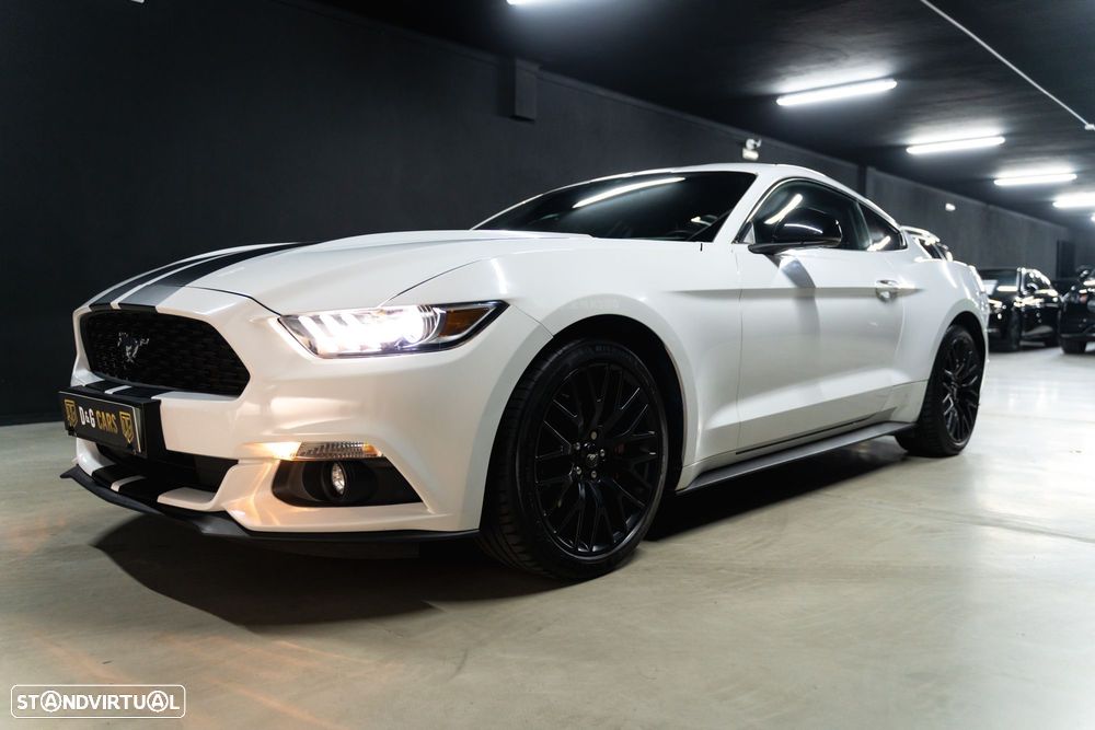 Ford Mustang 2.3i EcoBoost - 18