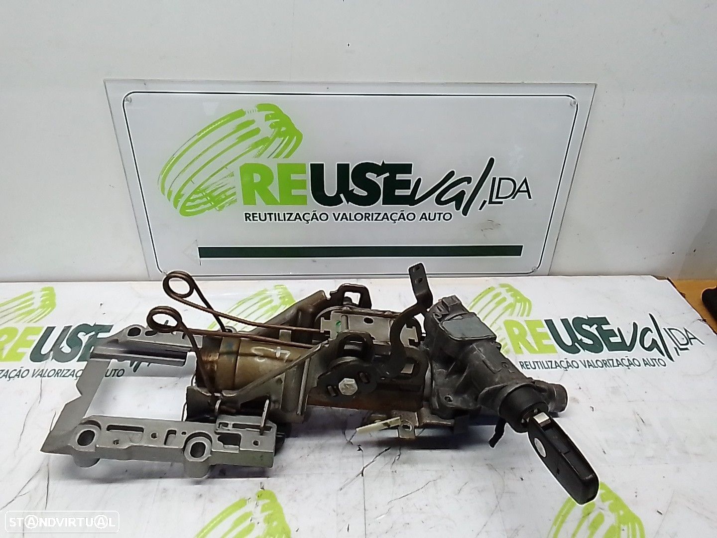 Coluna Direção Volkswagen Passat (3B2) - 1