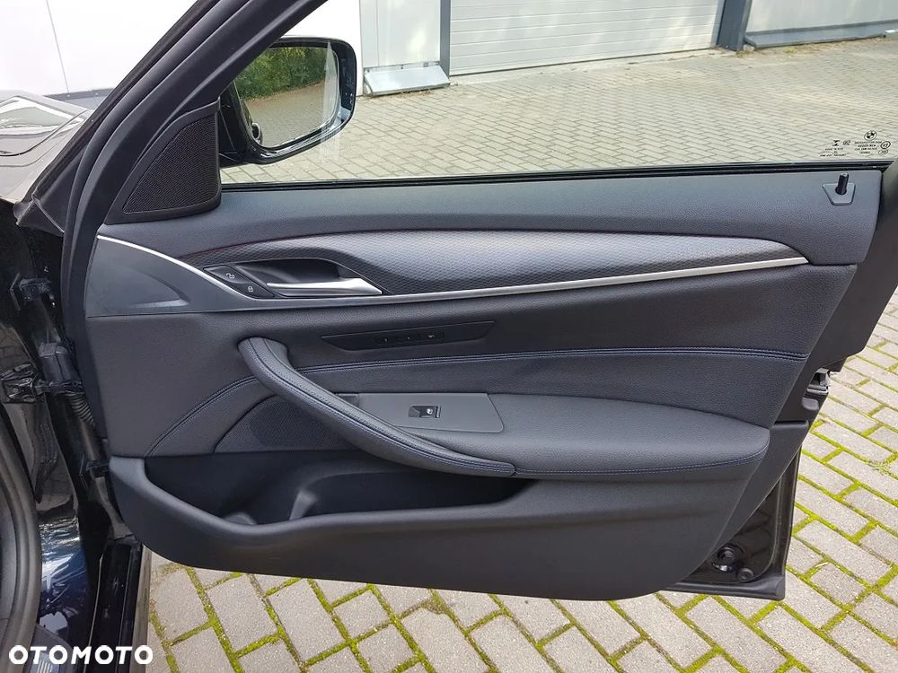 BMW Seria 5 540d xDrive M Sport Edition - 22