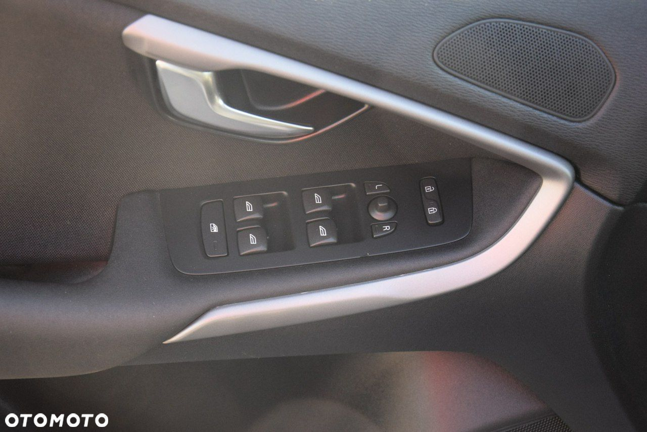 Volvo V40 D2 Drive-E Kinetic - 20