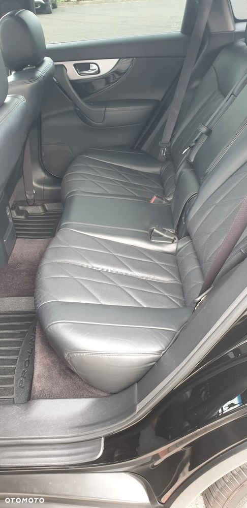 Infiniti QX70 3.7 AWD GT Premium - 30