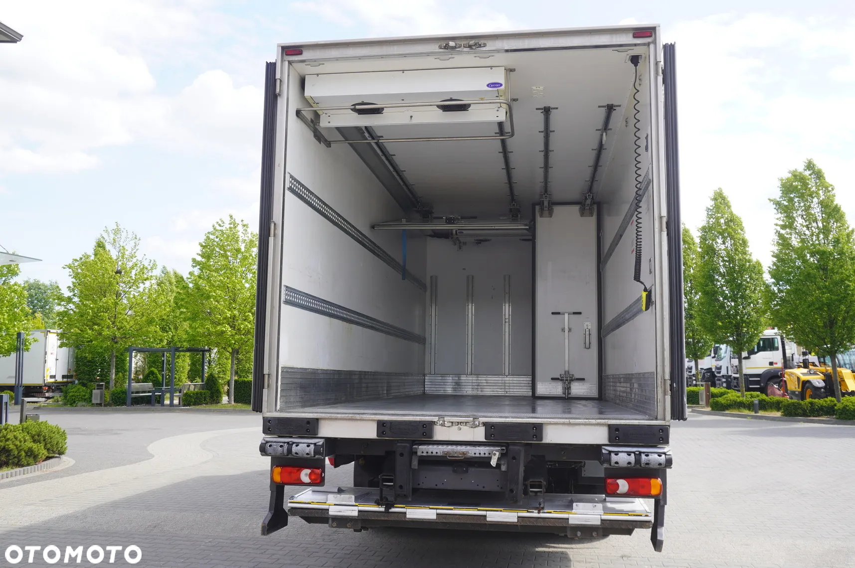 DAF LF 220 / Chłodnia 16 EPAL Multitemp / Carrier supra 1150 MT / winda Palfinger 1500 kg - 5